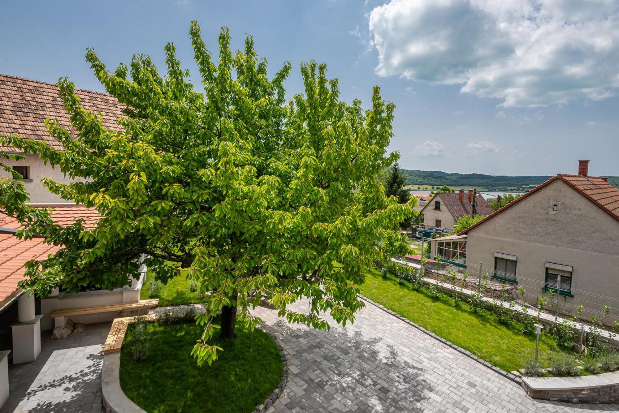 Papoula Vendeghaz Appartement Tihany Buitenkant foto